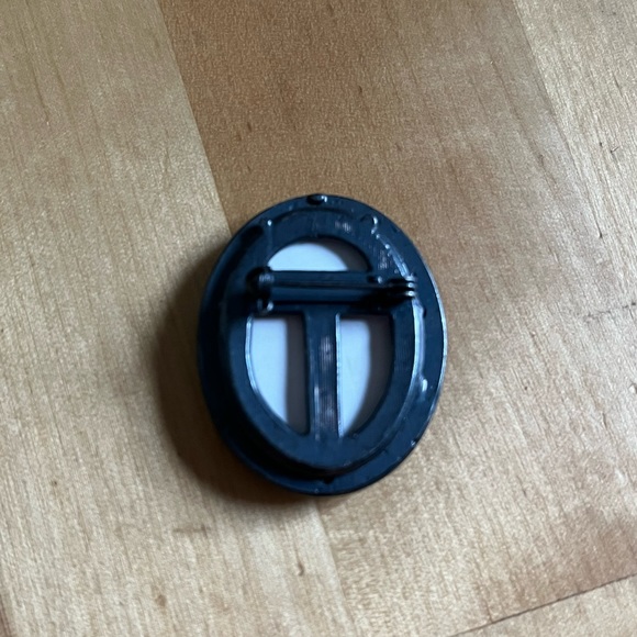 Vintage picture frame brooch - Picture 2 of 2